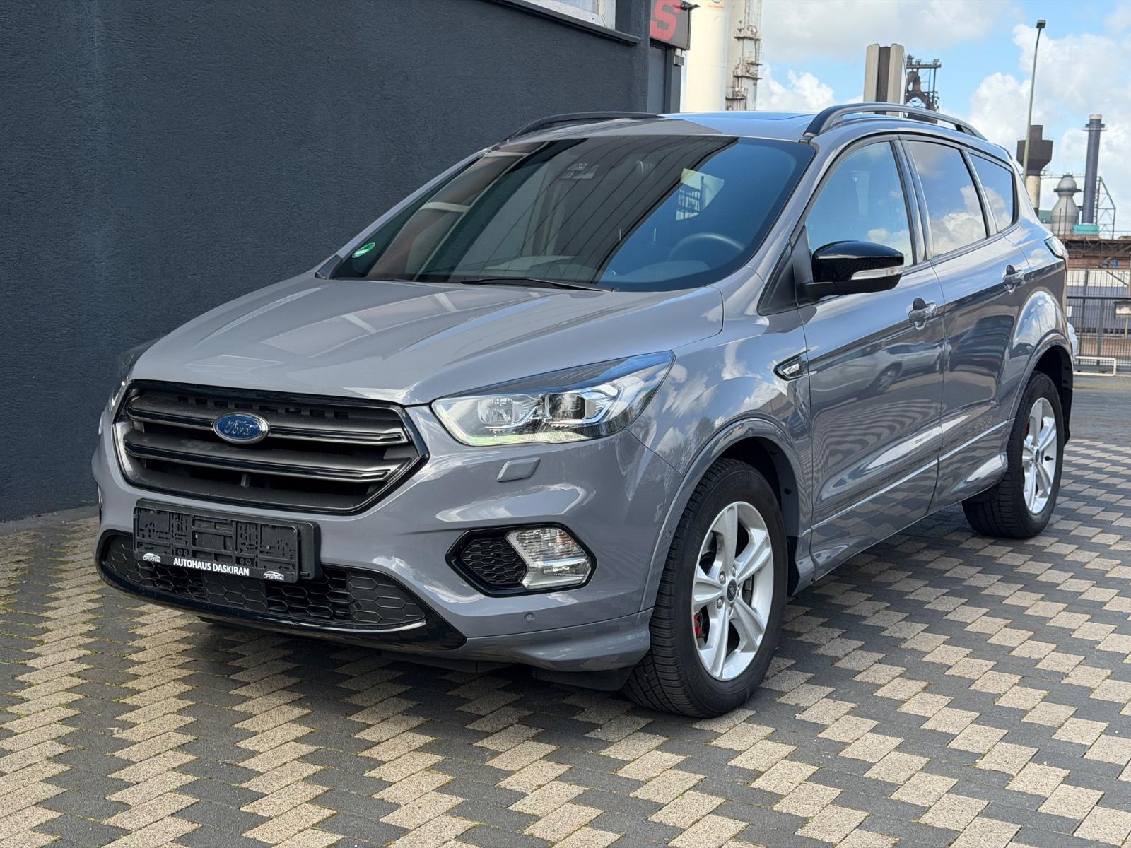Ford Kuga ST-Line Navi Alcantara KeylessGO Pano AWD