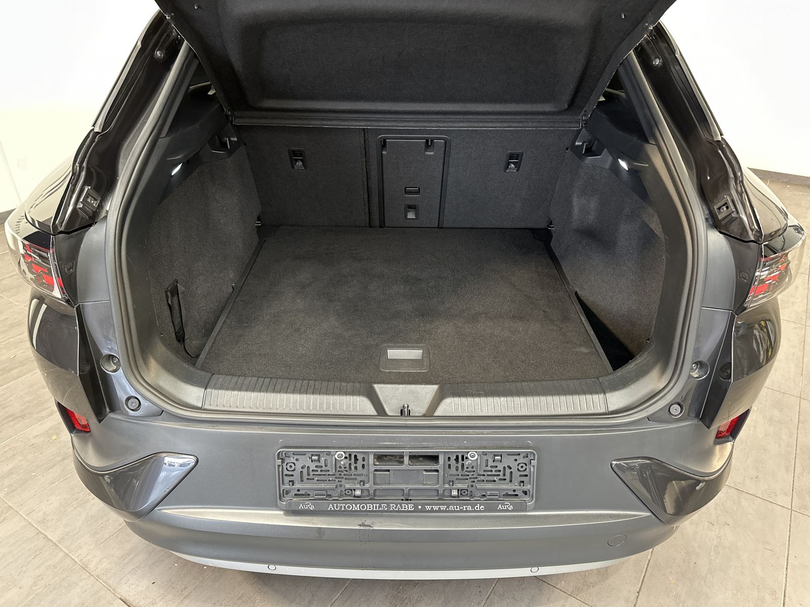Fahrzeugabbildung Volkswagen ID.4 4M GTX Sport NAV+MATRIX+ACC+KAM+VC+21ZO+1HD
