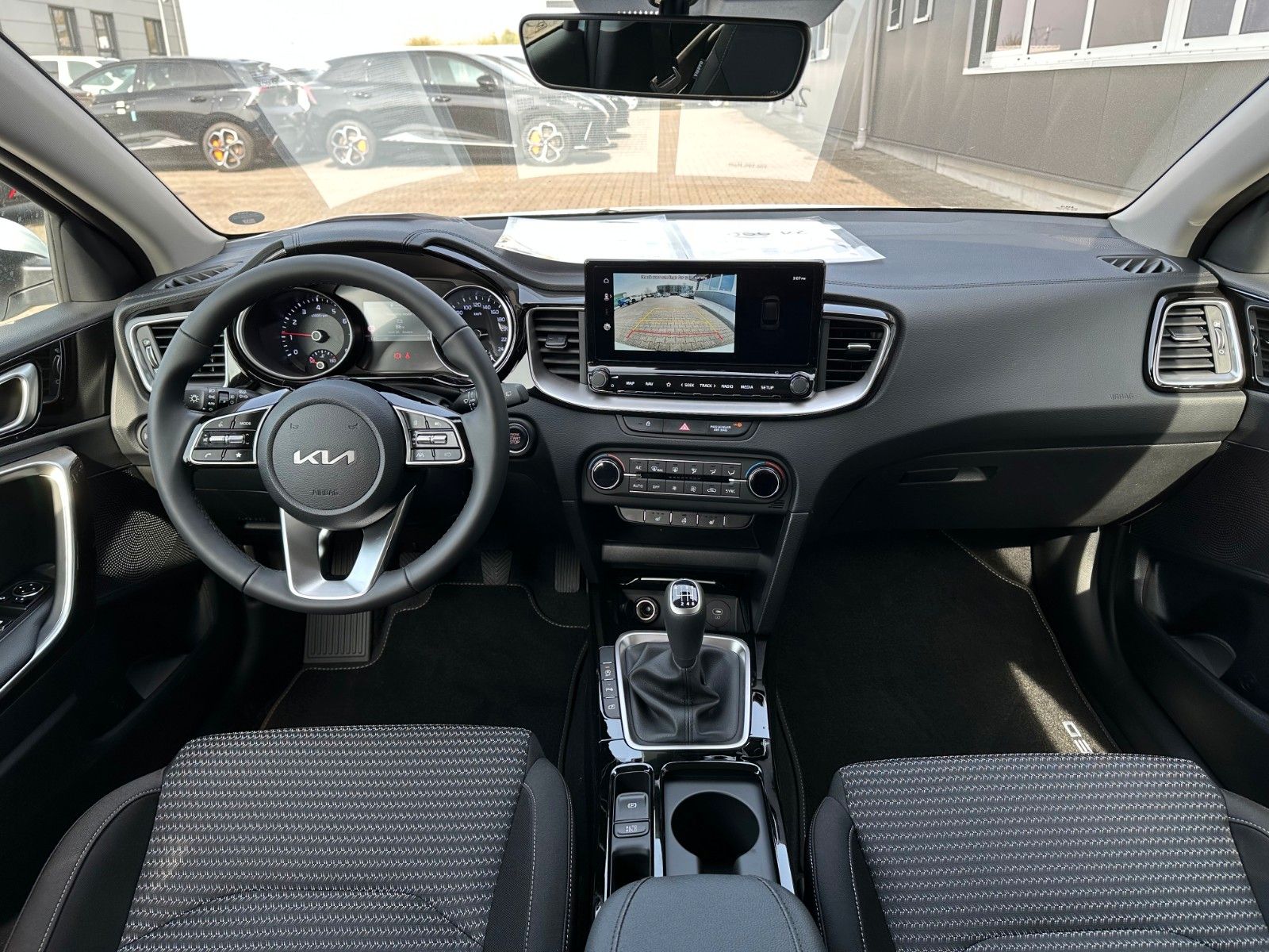 Fahrzeugabbildung Kia cee'd / Ceed 1.5 T-GDI MTUltimate Edition Style