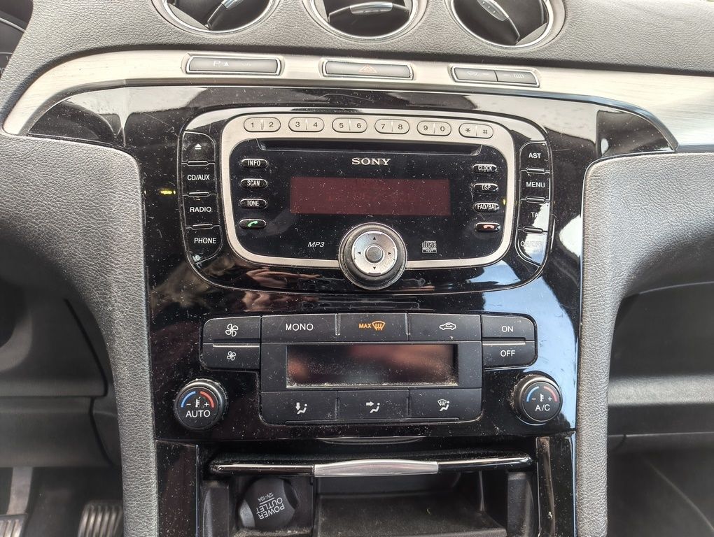 Fahrzeugabbildung Ford S-Max 2.0 TDCi DPF Titanium