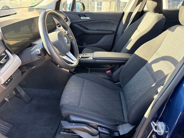 BMW 220i Active Tourer DAB LED Komfortzg. Shz