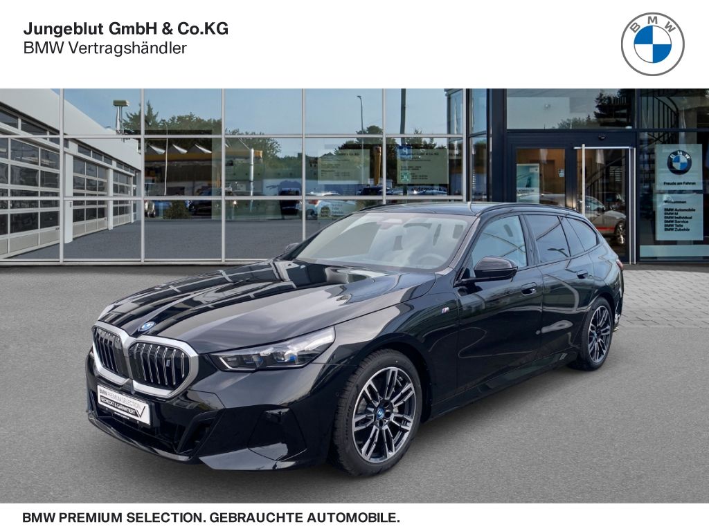 BMW i5 eDrive40 Touring M Sport AHK/Panoramadach/Liv