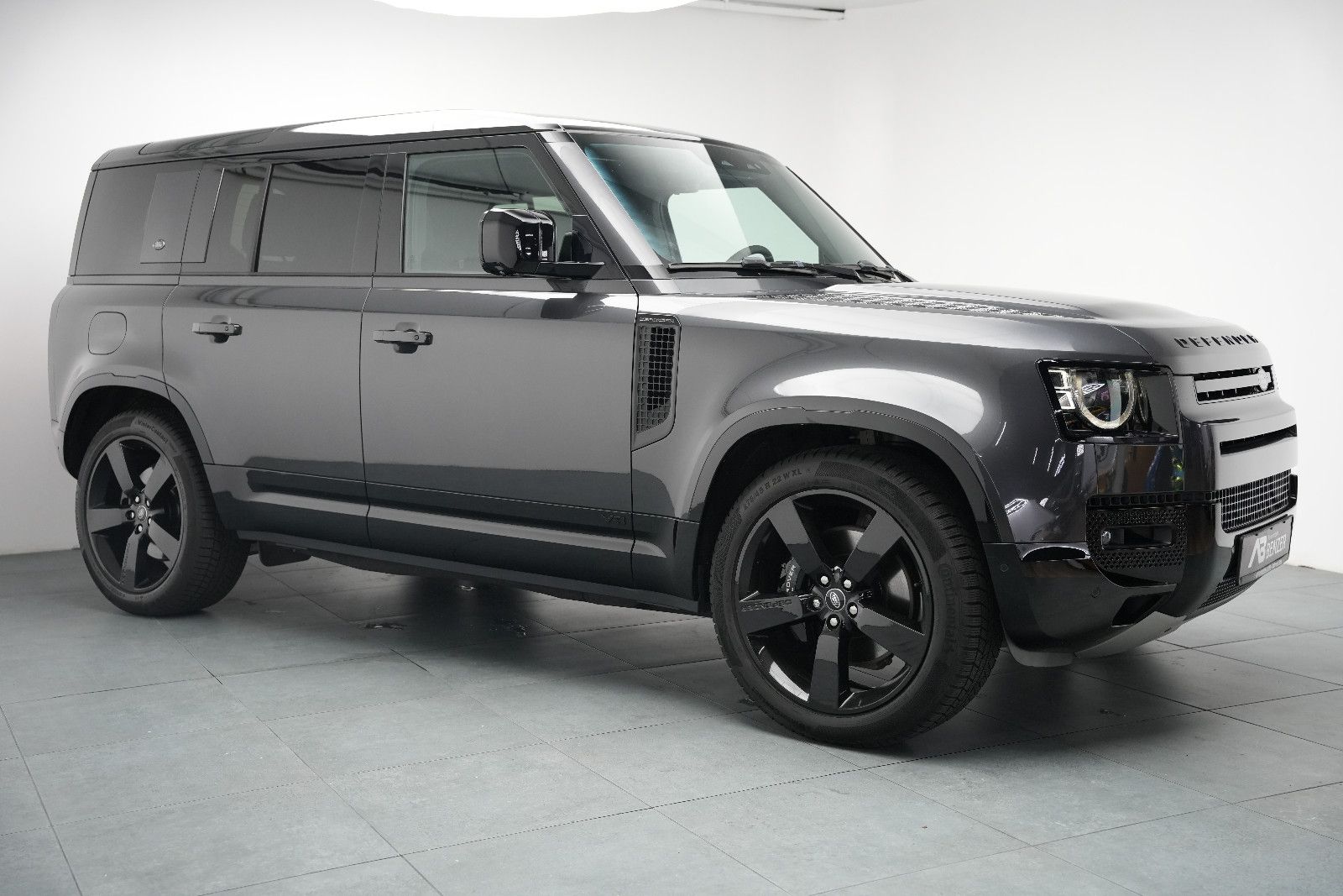 Fahrzeugabbildung Land Rover Defender 110 V8 *Panorama*HUD*Meridian*360°KAM*