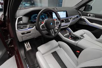 2023 BMW X5 M — миниатюра 18
