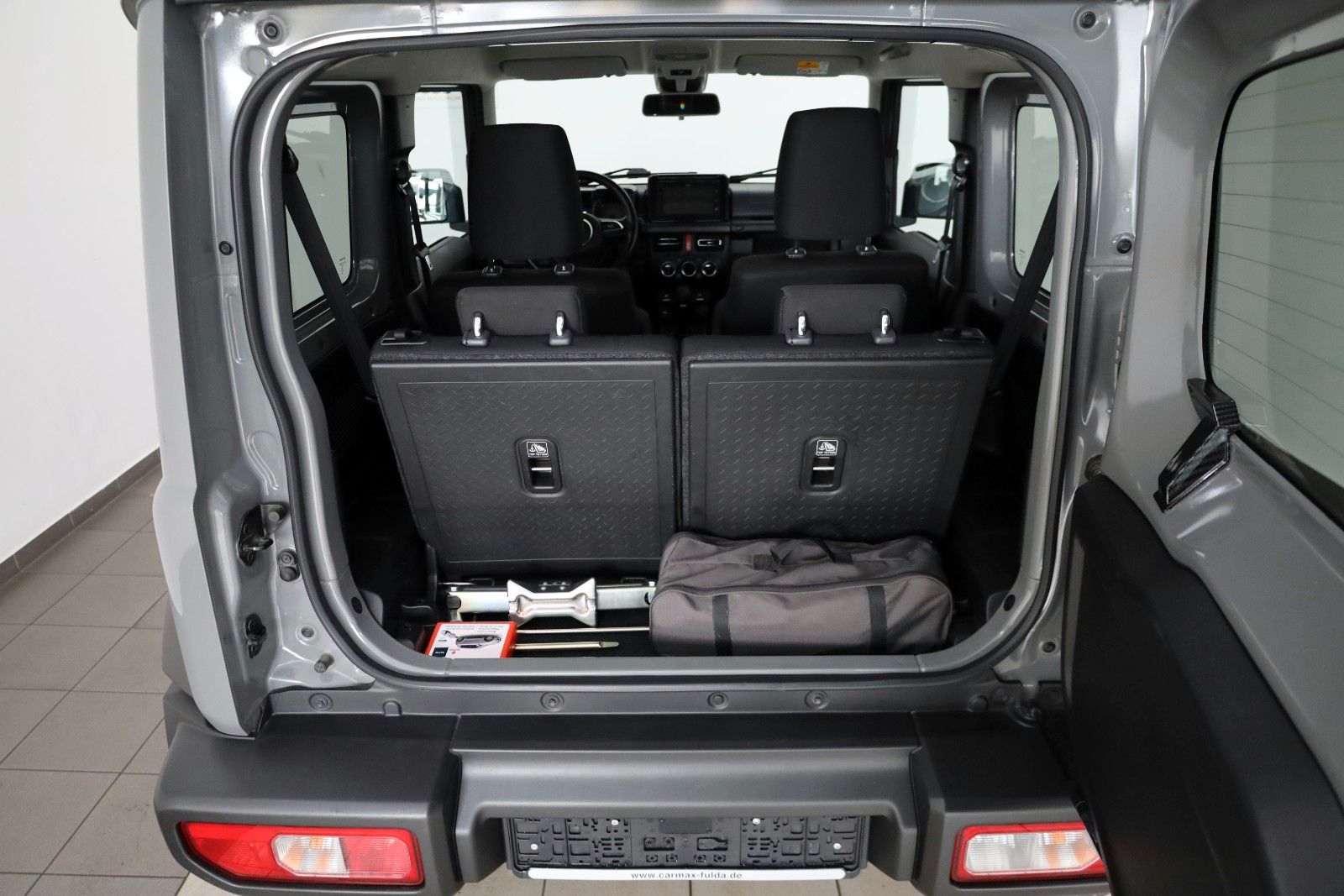 Fahrzeugabbildung Suzuki Jimny Comfort+,AllGrip,4WD,Navi,4 Sitze,AUTOMAT