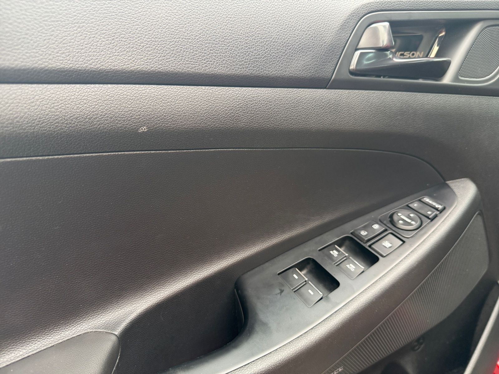 Fahrzeugabbildung Hyundai Tucson 2.0 CRDi DPF PANO N-LINE 4WD