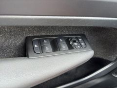 Fahrzeugabbildung Volvo XC40 T3 Geartronic Momentum Pro H/K 360° 1.HAND