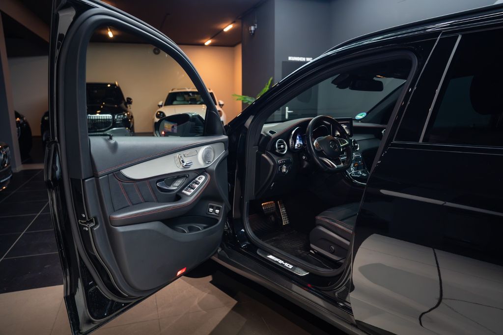 MERCEDES-BENZ GLC 43 AMG*PANO*AHK*BURM*ACC*MEMORY*Keyless* MERCEDES-BENZ GLC 43 AMG*PANO*AHK*BURM*ACC*MEMORY*Keyless*