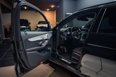 MERCEDES-BENZ GLC 43 AMG*PANO*AHK*BURM*ACC*MEMORY*Keyless* MERCEDES-BENZ GLC 43 AMG*PANO*AHK*BURM*ACC*MEMORY*Keyless*