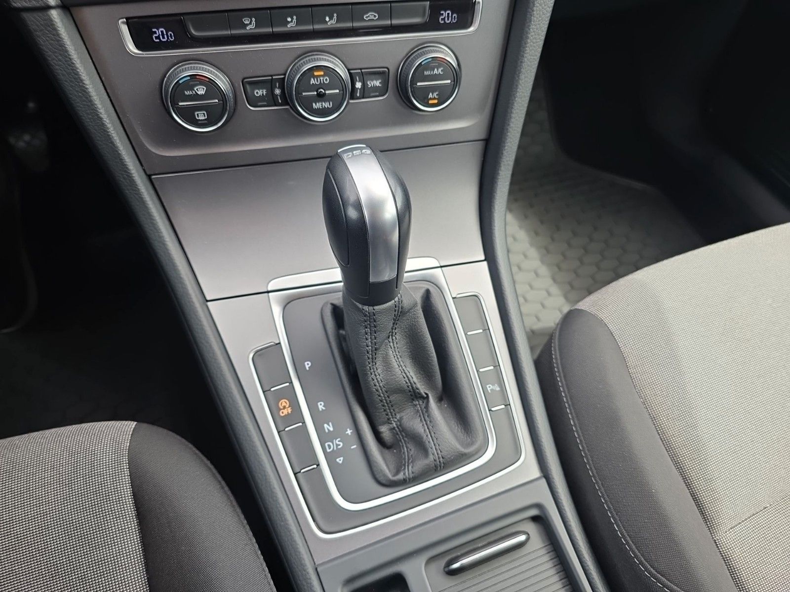 Volkswagen Golf VII Variant Trendline BMT – Bild 18