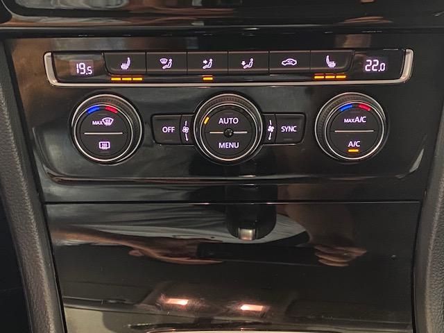 Fahrzeugabbildung Volkswagen Golf 1.4 TSI Allstar BMT AHK+SITZHEIZ+ALLWETTER+
