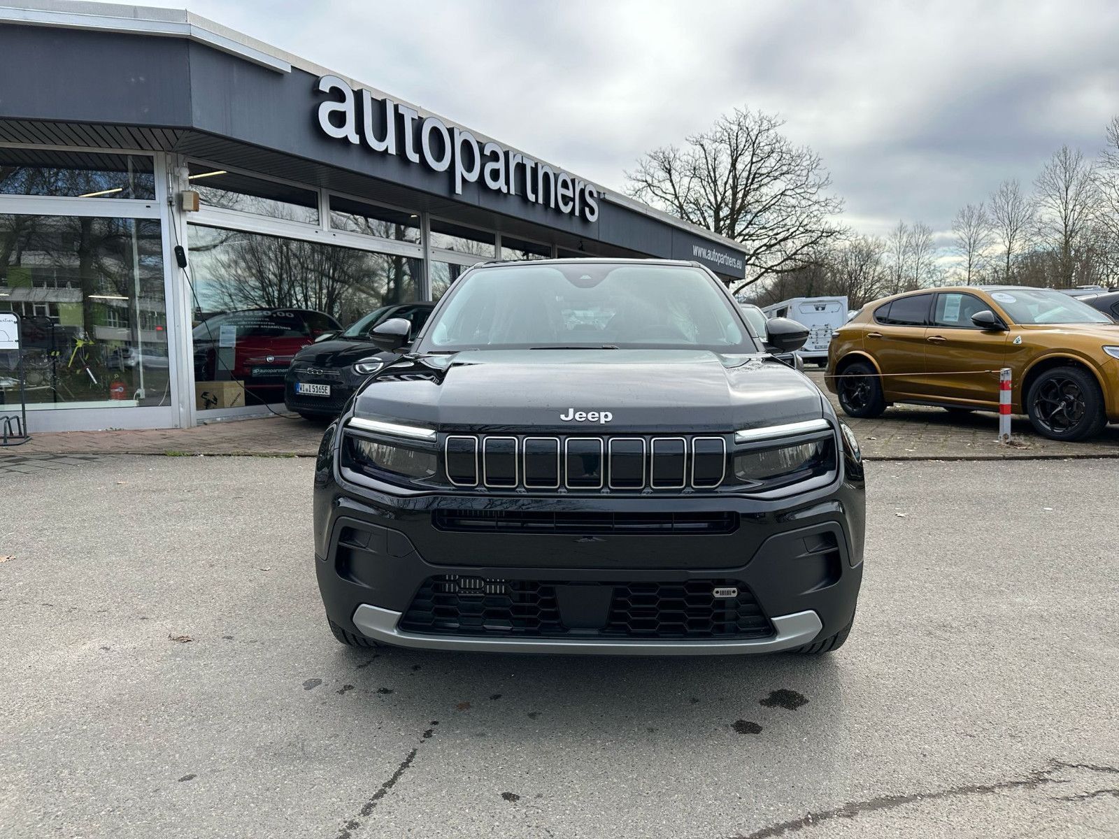 Fahrzeugabbildung Jeep Avenger Altitude 1.2 100 ps SHZ-NAVI-KEYLESS GO