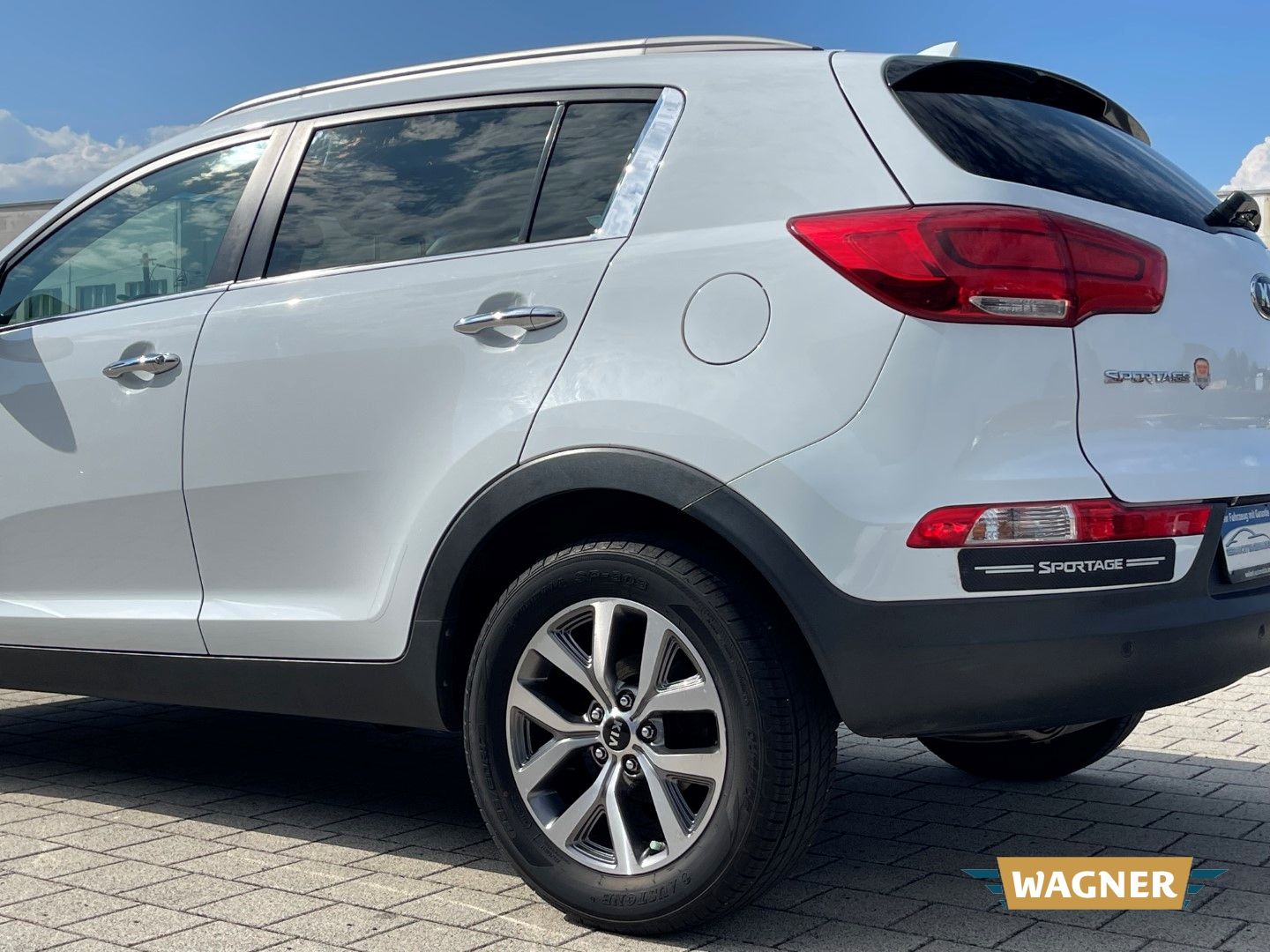 Fahrzeugabbildung Kia Sportage Dream Team 2WD Sitzheizung Tempomat
