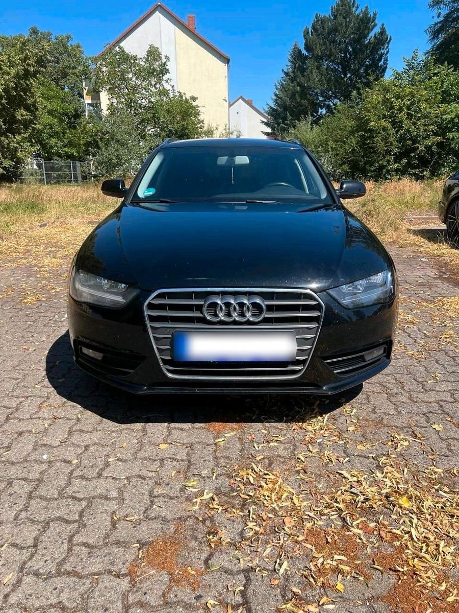 Audi A4, 2012