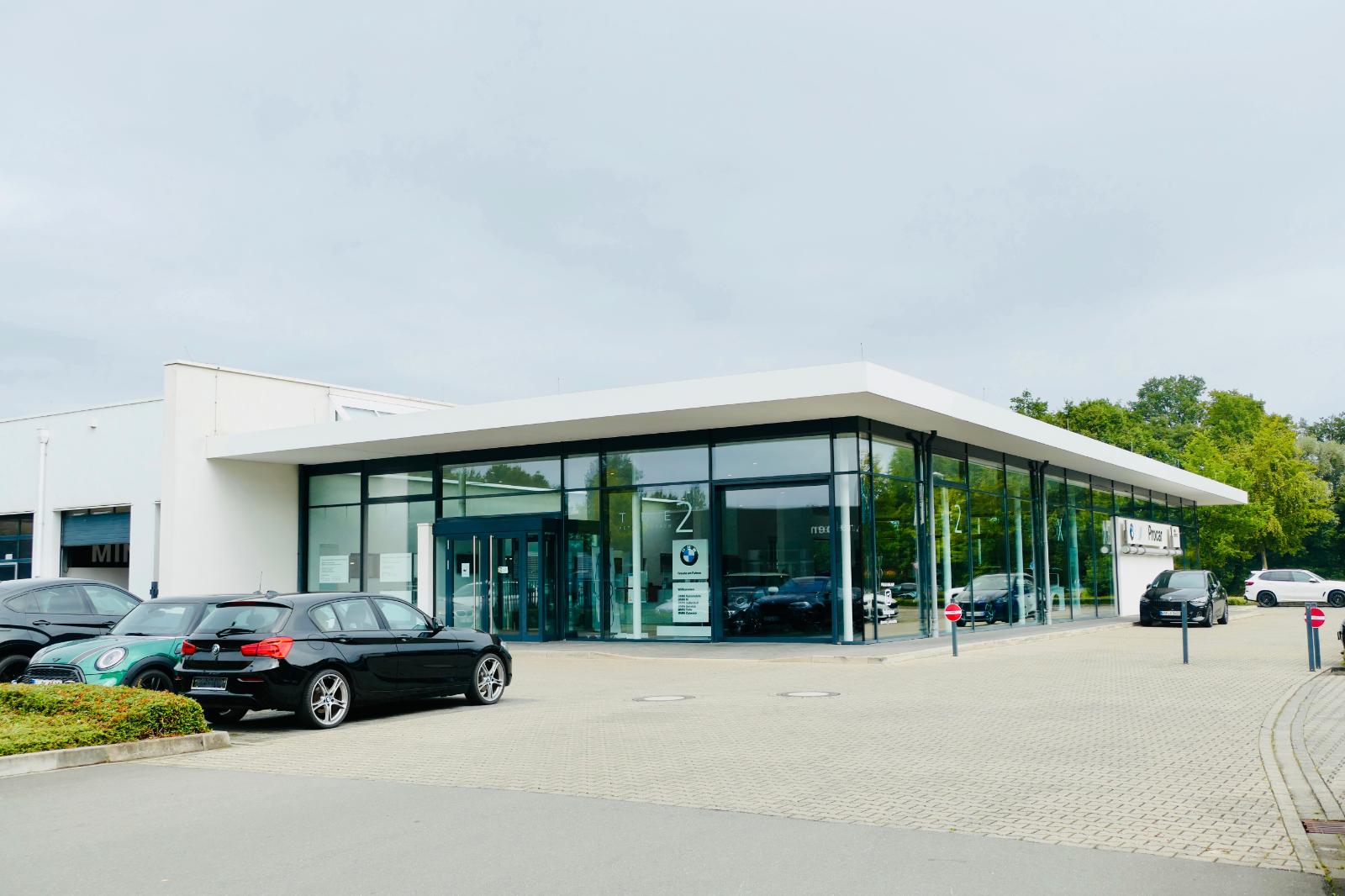 showroom-image-main