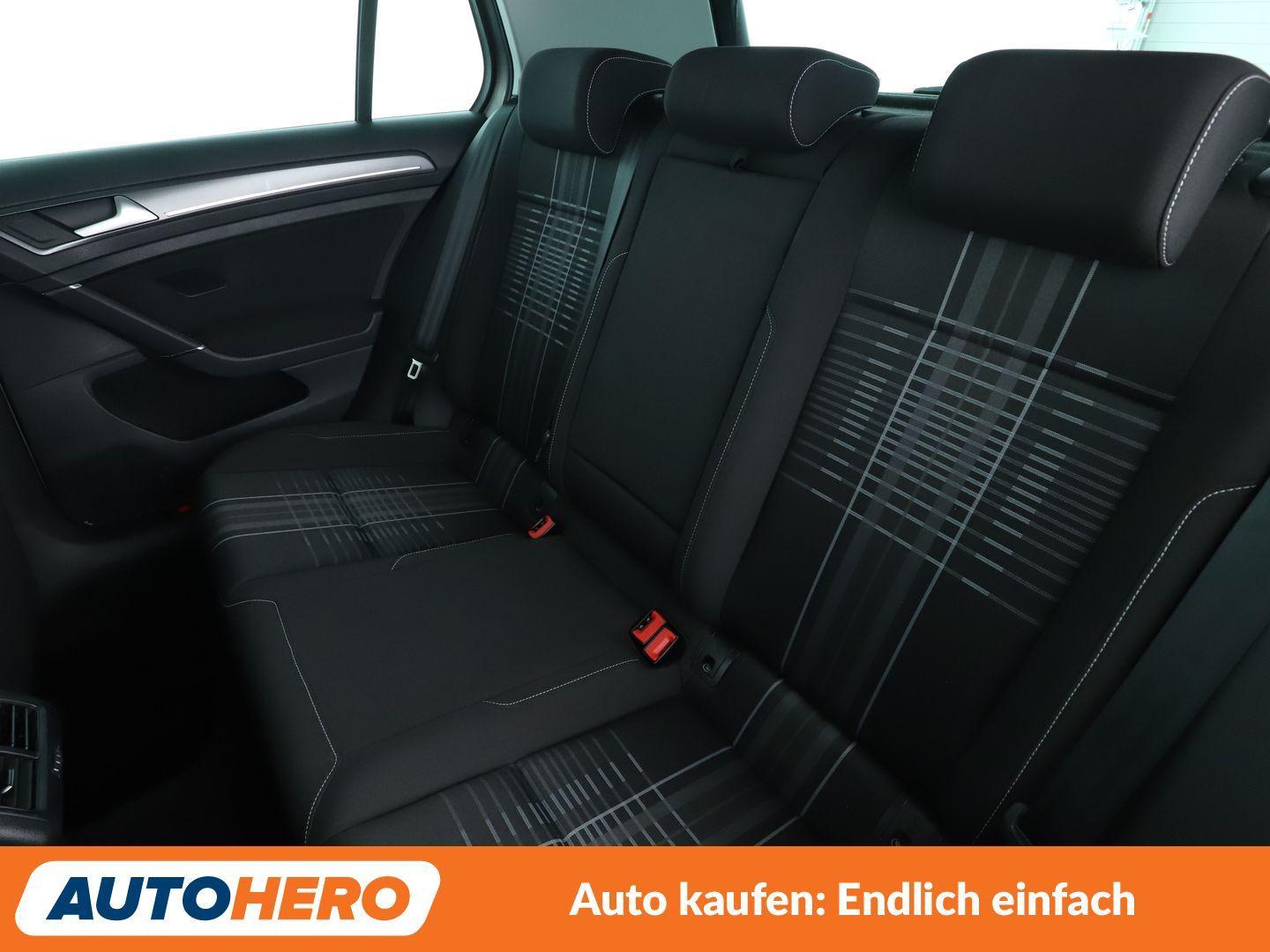 Volkswagen Golf VII 1.4 TSI Lounge BlueMotion Tech Aut.