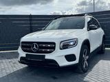 Mercedes-Benz GLB 200d*8G*PANO*LEDER*CAM*LED*NIGHT*MBUX*AHK* - Mercedes-Benz GLB 200 in Stuttgart