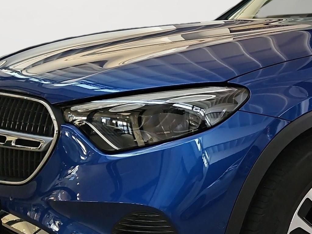 Fahrzeugabbildung Mercedes-Benz GLC 200 4M Avant AHK Pano HUD 360° LED Burmester