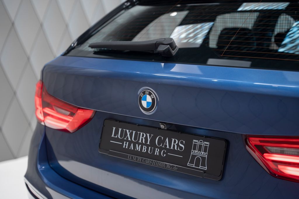 B5 4.4 Bi-Turbo Touring BLUE/BLACK - Bild 9