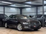Volkswagen Passat Lim. Business ACC*SPUR*APPS*KAM*LED*1.HND - Volkswagen Passat in Frankfurt (Main)