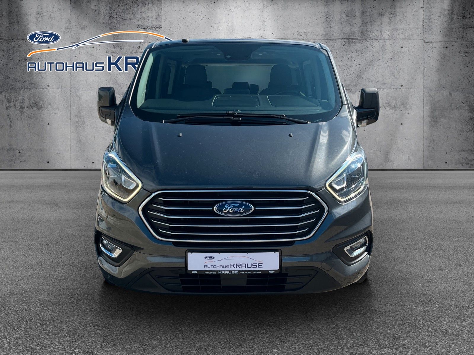 Fahrzeugabbildung Ford Titanium 320L2