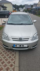Toyota Corolla 1.4 - - Toyota Corolla mit Benzin-Antrieb: Limousine, 1.4