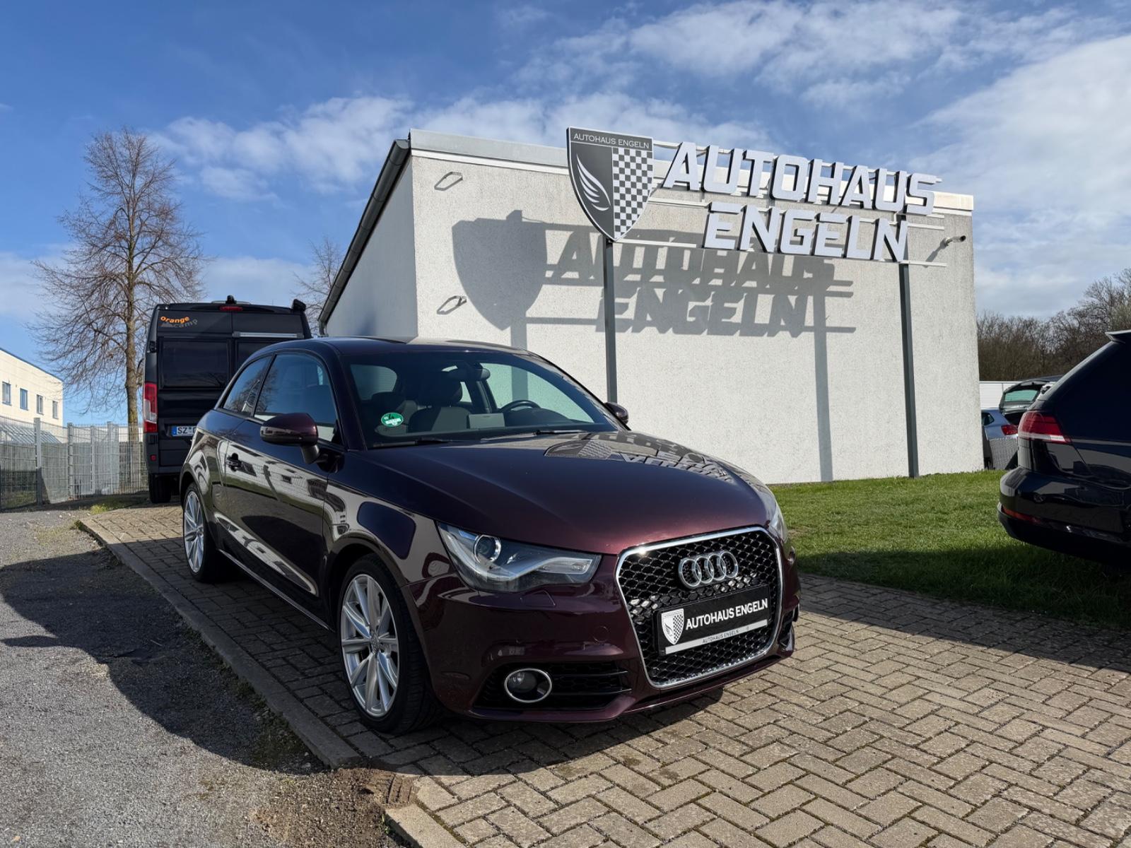 Audi A1 Sport Attraction 1.6 TDI XENON/PDC/SHZ