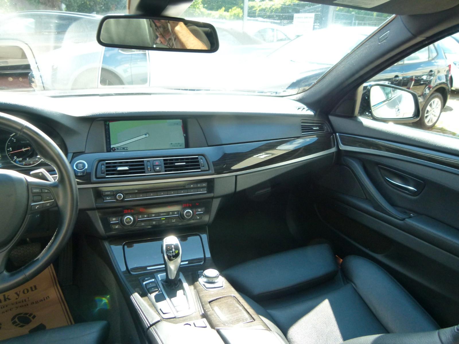 BMW 530d Automatik*M-Paket*HeadUp*Leder*Navi*Xenon*