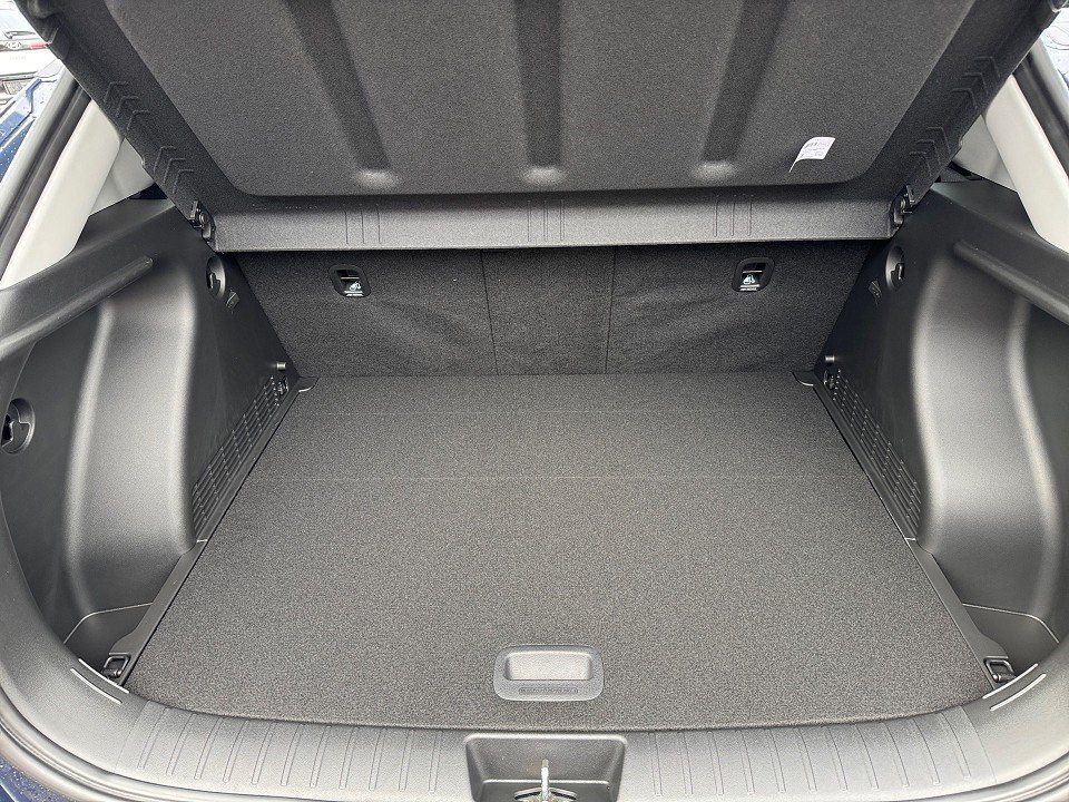 Fahrzeugabbildung Hyundai KONA Elektro 49kWh Trend Assistenz-Paket, el. He