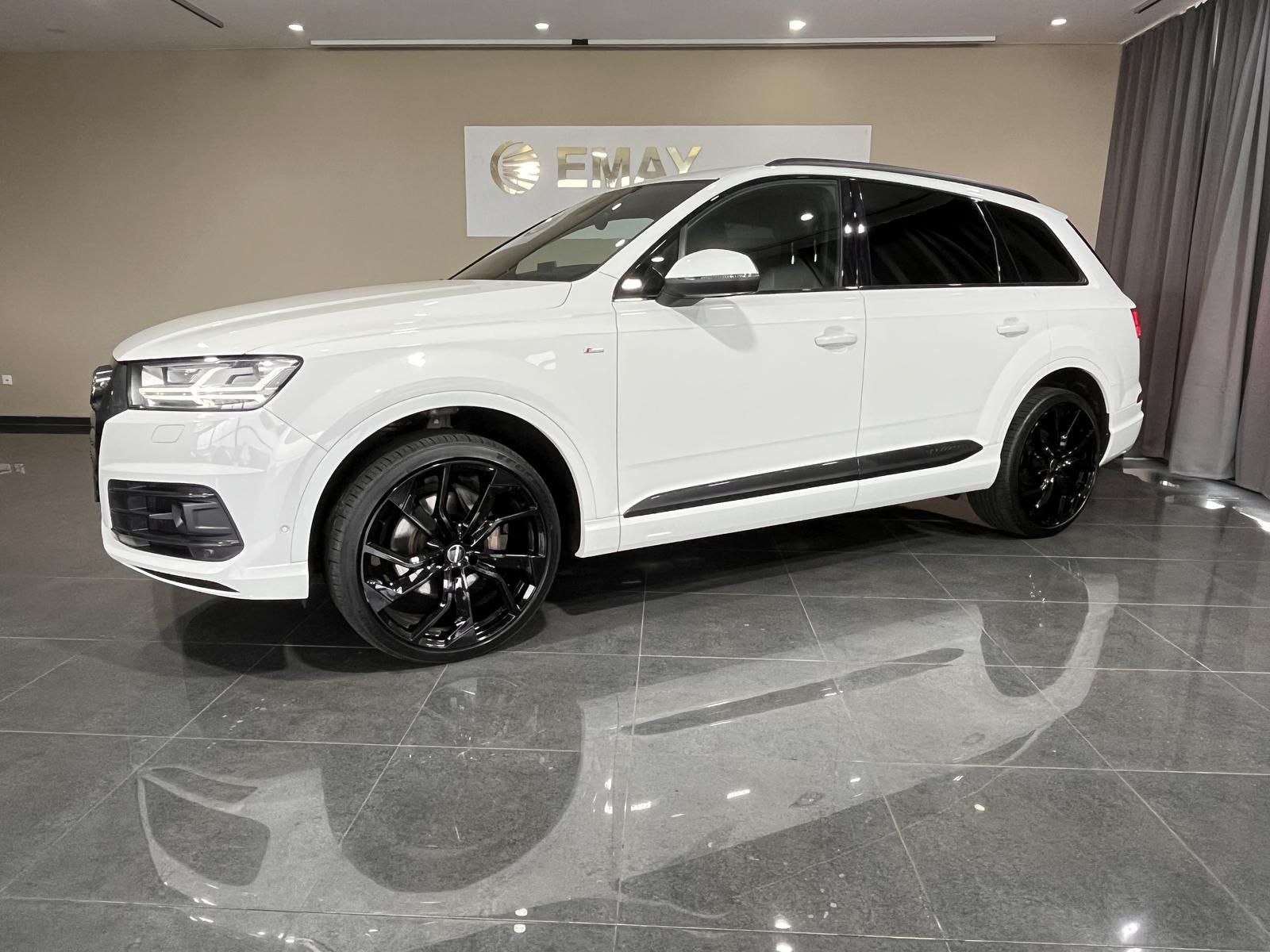 Audi Q7 - 1
