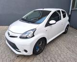 Toyota Aygo 1.0 | Sparsam | PDC | Navi | TÜV Neu
