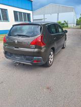 Peugeot 3008 Platinum 155 THP Automatik Platinum - gebrauchte Peugeot 3008 aus dem Jahr 2011