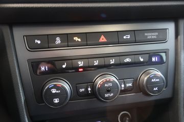 Cupra Ateca 2.0 TSI 4Drive BREMBO+BEATS+360°+PANO+AHK