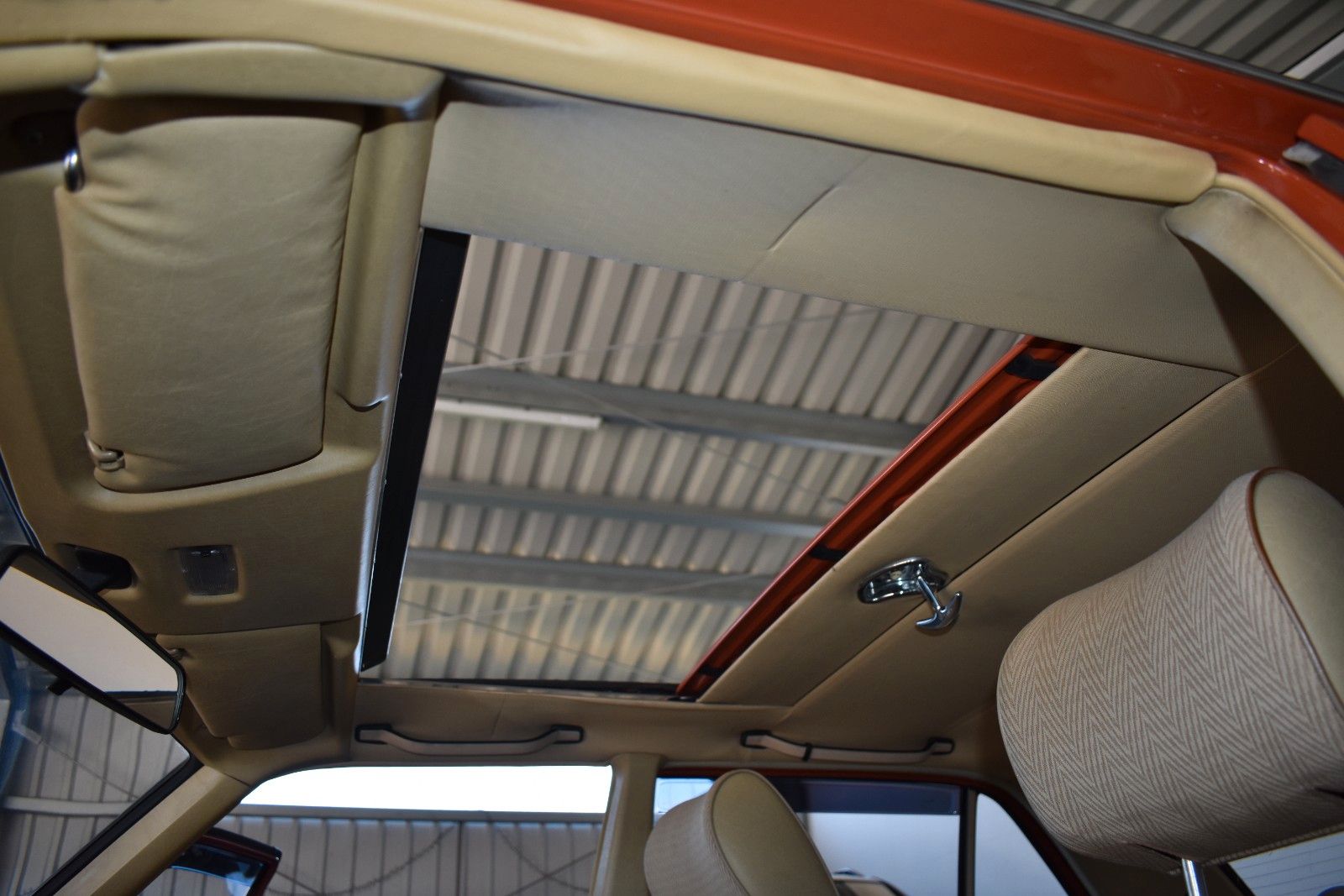 Fahrzeugabbildung Mercedes-Benz 250 6 Zylinder Benziner Zustand Top BRD H-Zulass