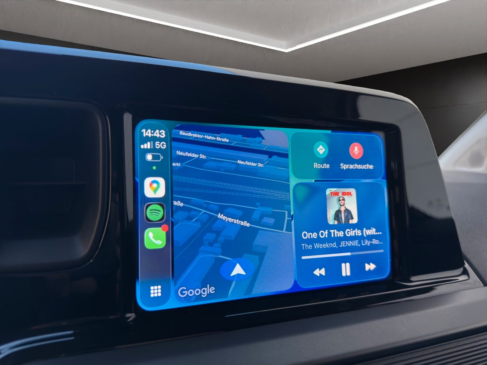 Fahrzeugabbildung Ford Transit Courier Allwetter/Tempomat/MwSt