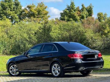 Mercedes E 220 - 7