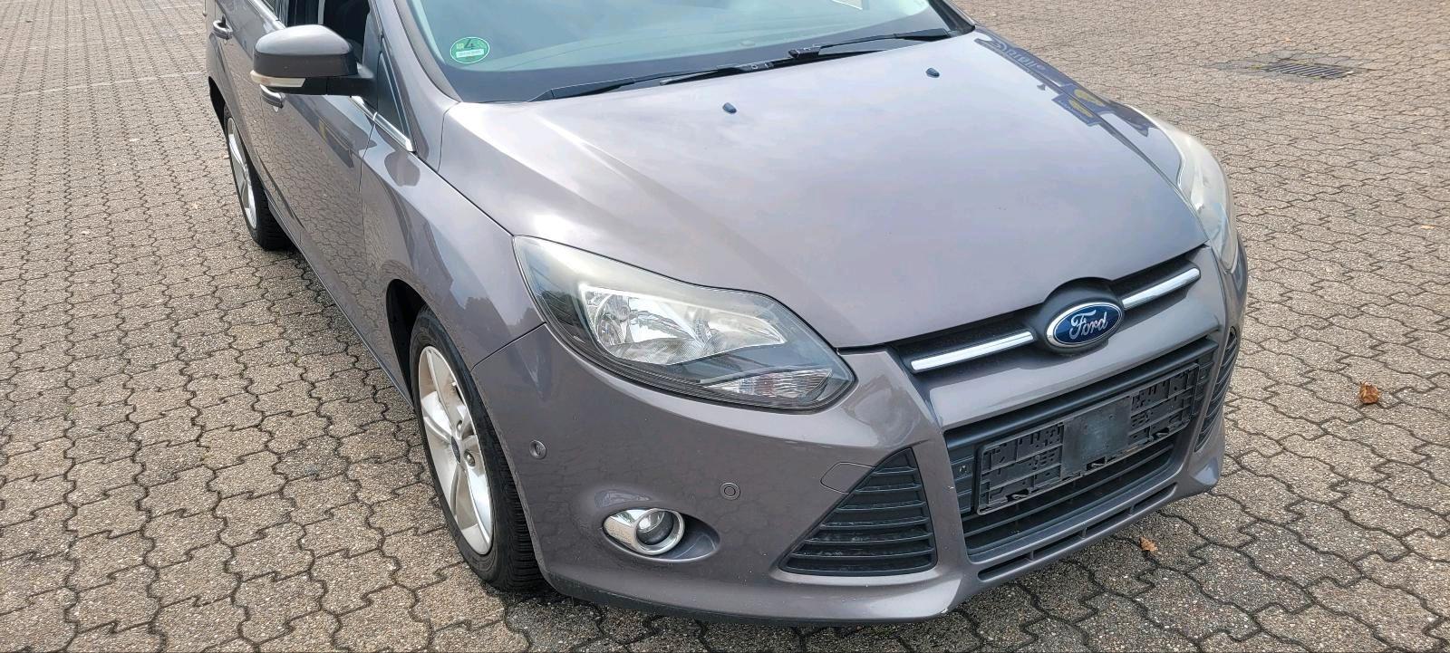 Ford Focus 2012 — photo 13