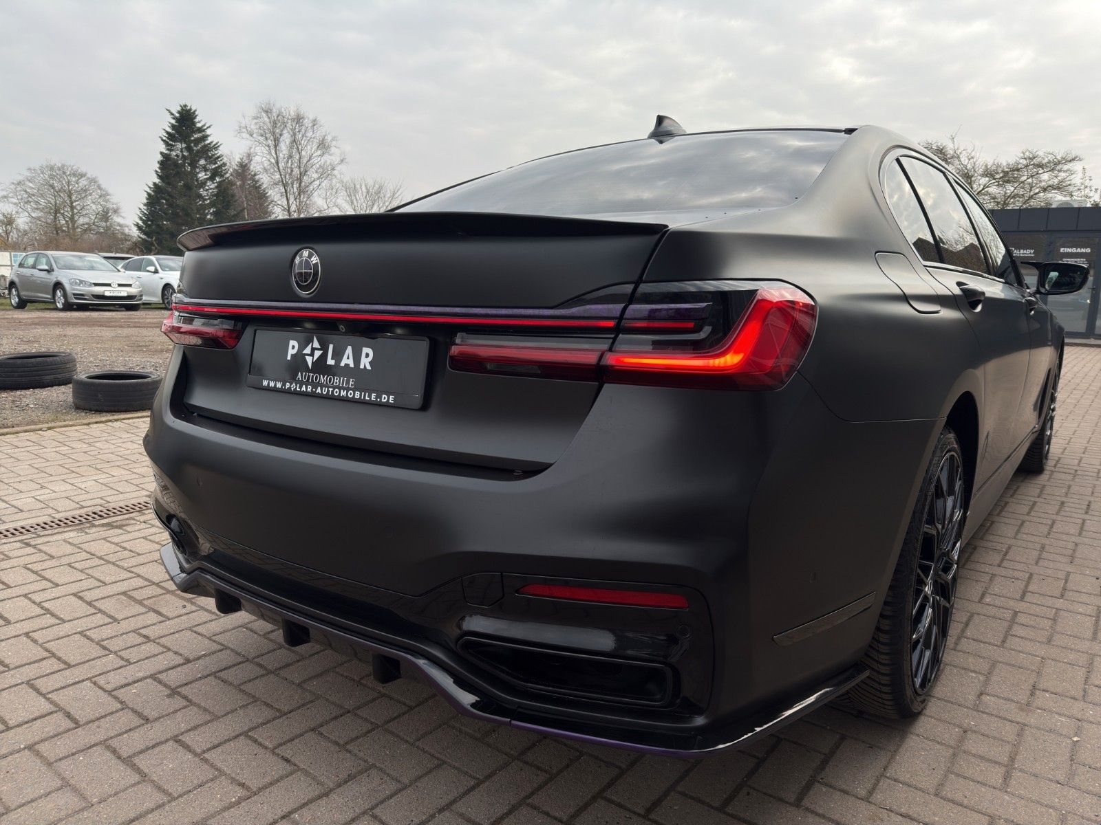 Fahrzeugabbildung BMW 750Li xDrive *M-Sport*H&K*Skylounge*HUD*Masssage