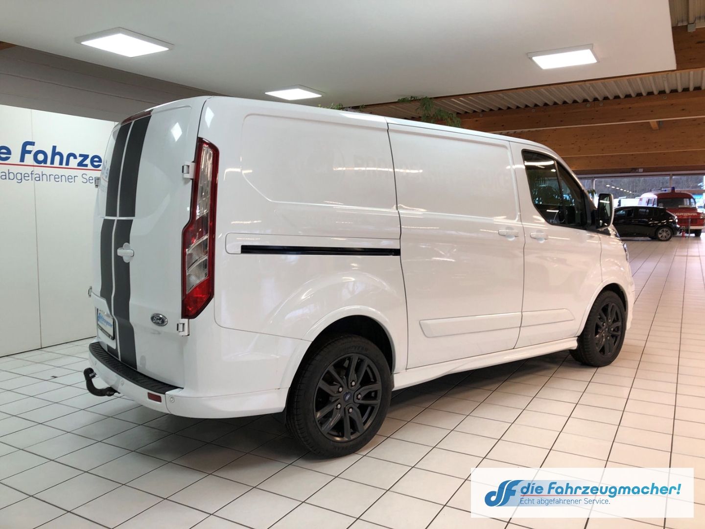 Fahrzeugabbildung Ford Transit Custom Kasten 290 L1 Sport 2.0 TDCI EU6d