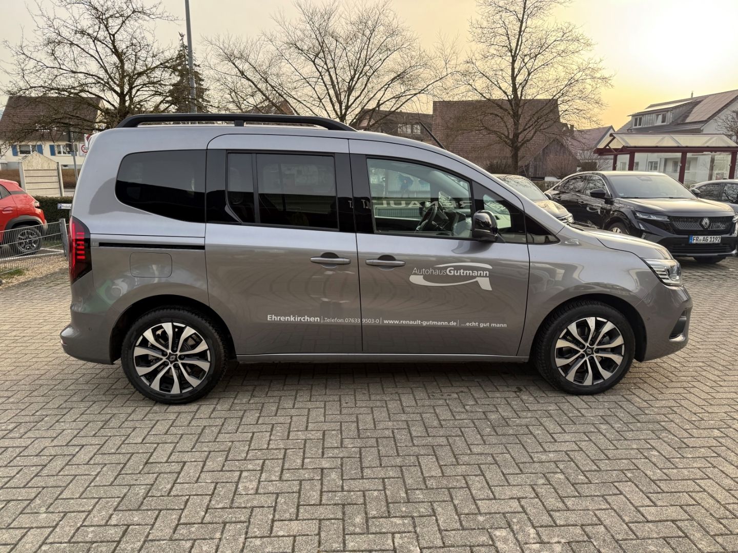 Fahrzeugabbildung Renault Kangoo III Techno Navi LED ACC Apple CarPlay And