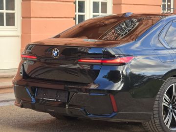 BMW 740 - 7