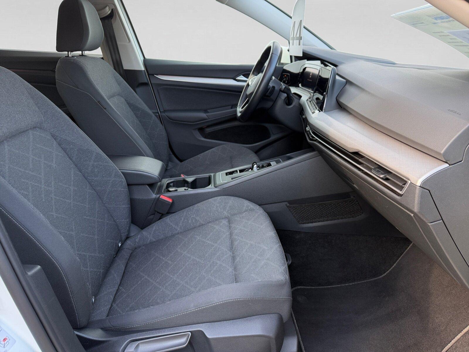 Volkswagen Golf VIII 1.0 eTSI Life OPF (EURO 6d) Navi/Autom, миниатюра 16