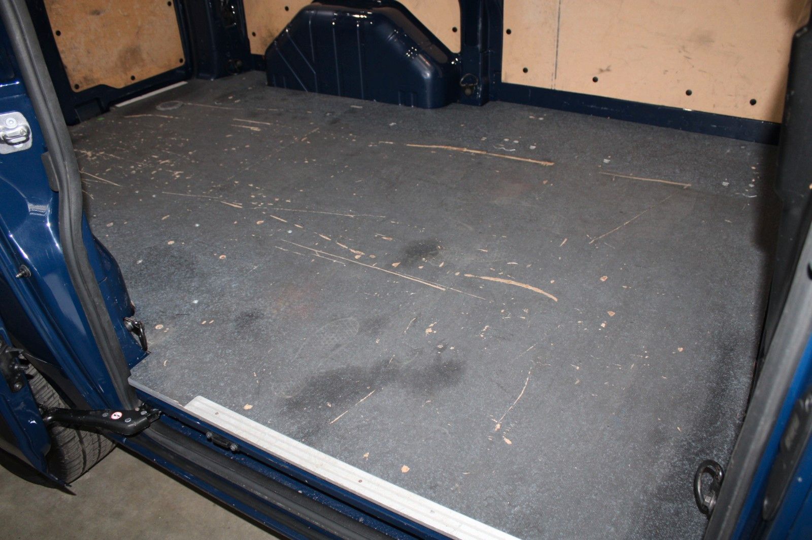 Fahrzeugabbildung Ford Transit Custom TREND L1 Kasten AHK KLIMA 1.Hand