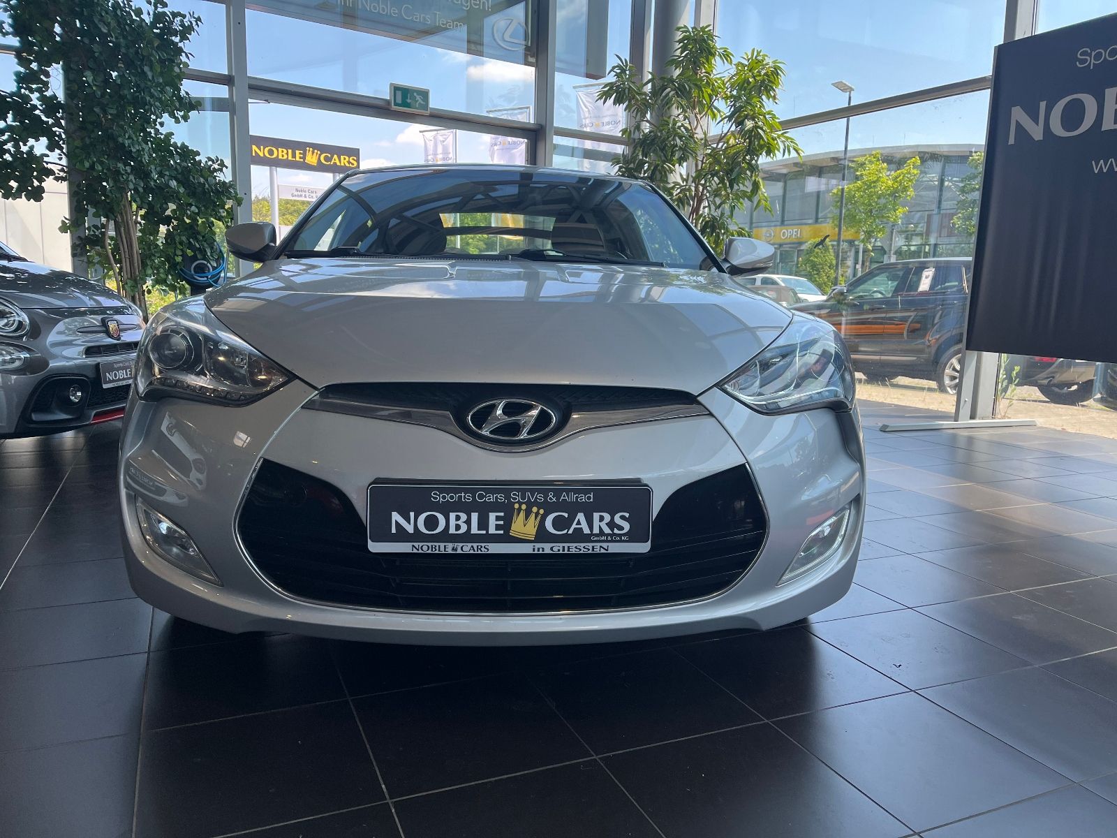 Fahrzeugabbildung Hyundai Veloster blue Premium NAV SHZ ALU