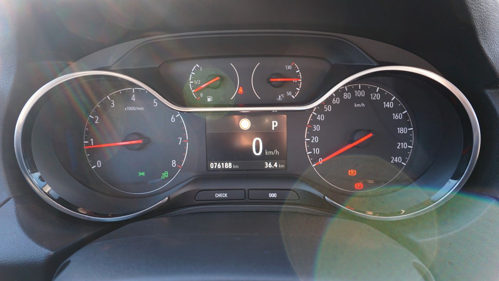 Fahrzeugabbildung Opel Grandland X T.Leder,Navi,Kamera,Bi-LED,SR+WR,AHK