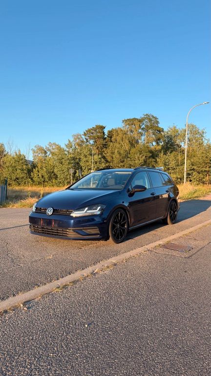 Image of Volkswagen Golf
