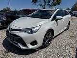 Toyota Avensis ,Navi,Klimaautomatik Tempomat,Euro 6! - weiße Toyota Avensis