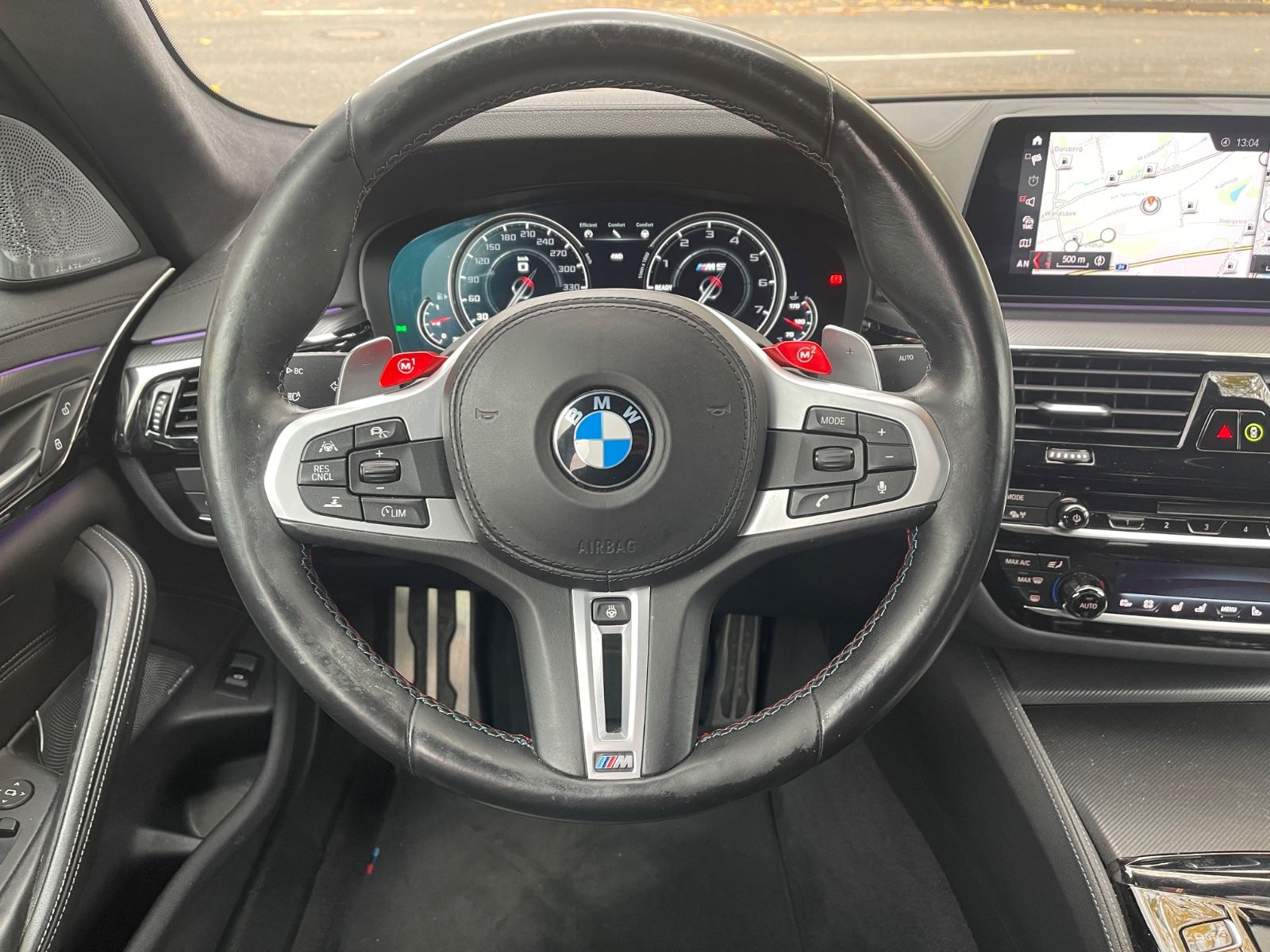 Fahrzeugabbildung BMW M5 Baureihe M5 Lim.*MASSAGE*CARBON*HEAD-UP*LED