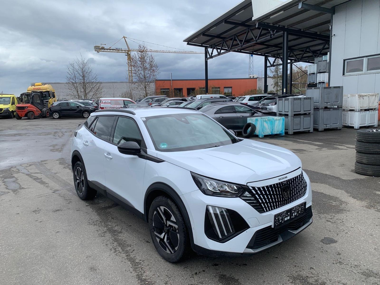 Peugeot 2008 Hybrid 145 Allure