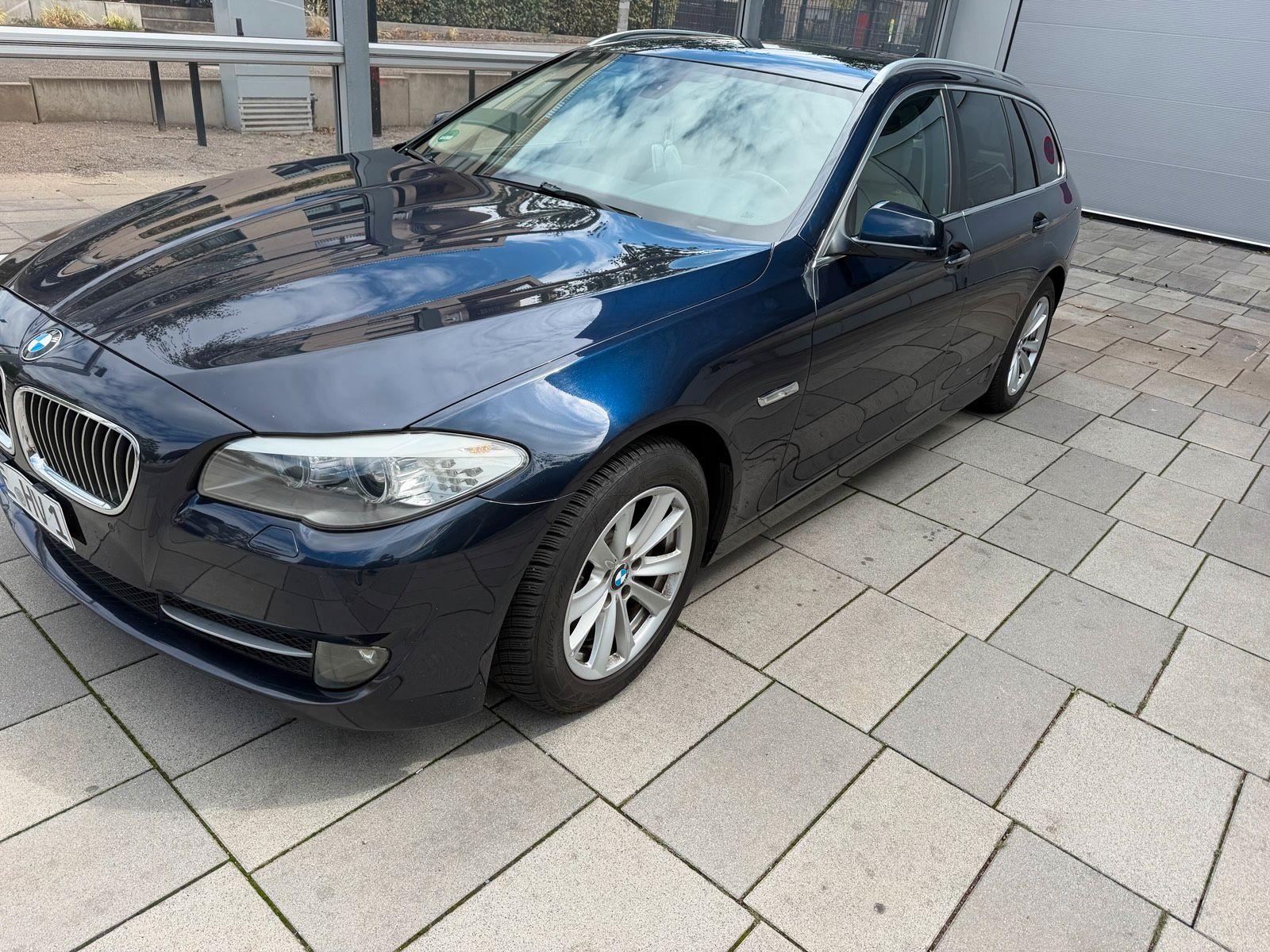 BMW 520 2011 — photo 11